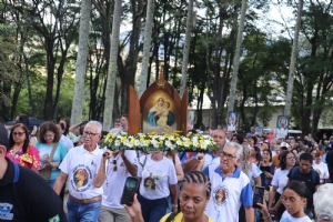 Romaria da Diocese de Piracicaba leva cerca de 2.800 peregrinos no Santuário da Mãe Rainha, em Atibaia