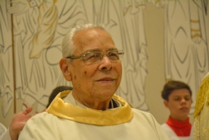 Monsenhor Rubens Marin celebra missa em ação de graças por seus 90 anos de vida